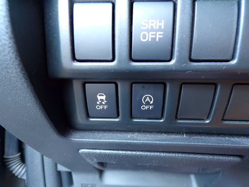 Used 2022 Subaru Forester AWD/4WD image 17