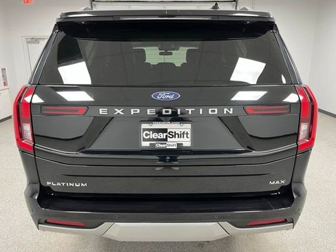 Used 2025 Ford Expedition Max Platinum AWD/4WD image 9