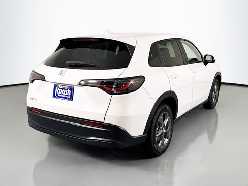 New 2026 Honda HR-V LX image 5