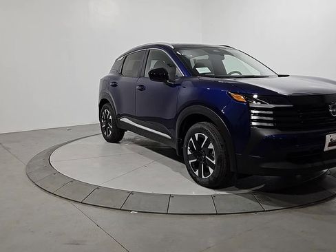 New 2026 Nissan Kicks SV w/ SV Premium Package image 8