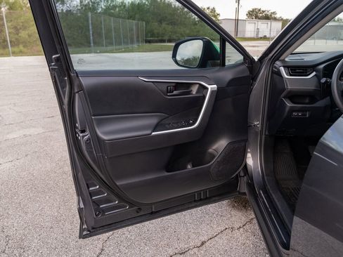 Used 2023 Toyota RAV4 LE image 10