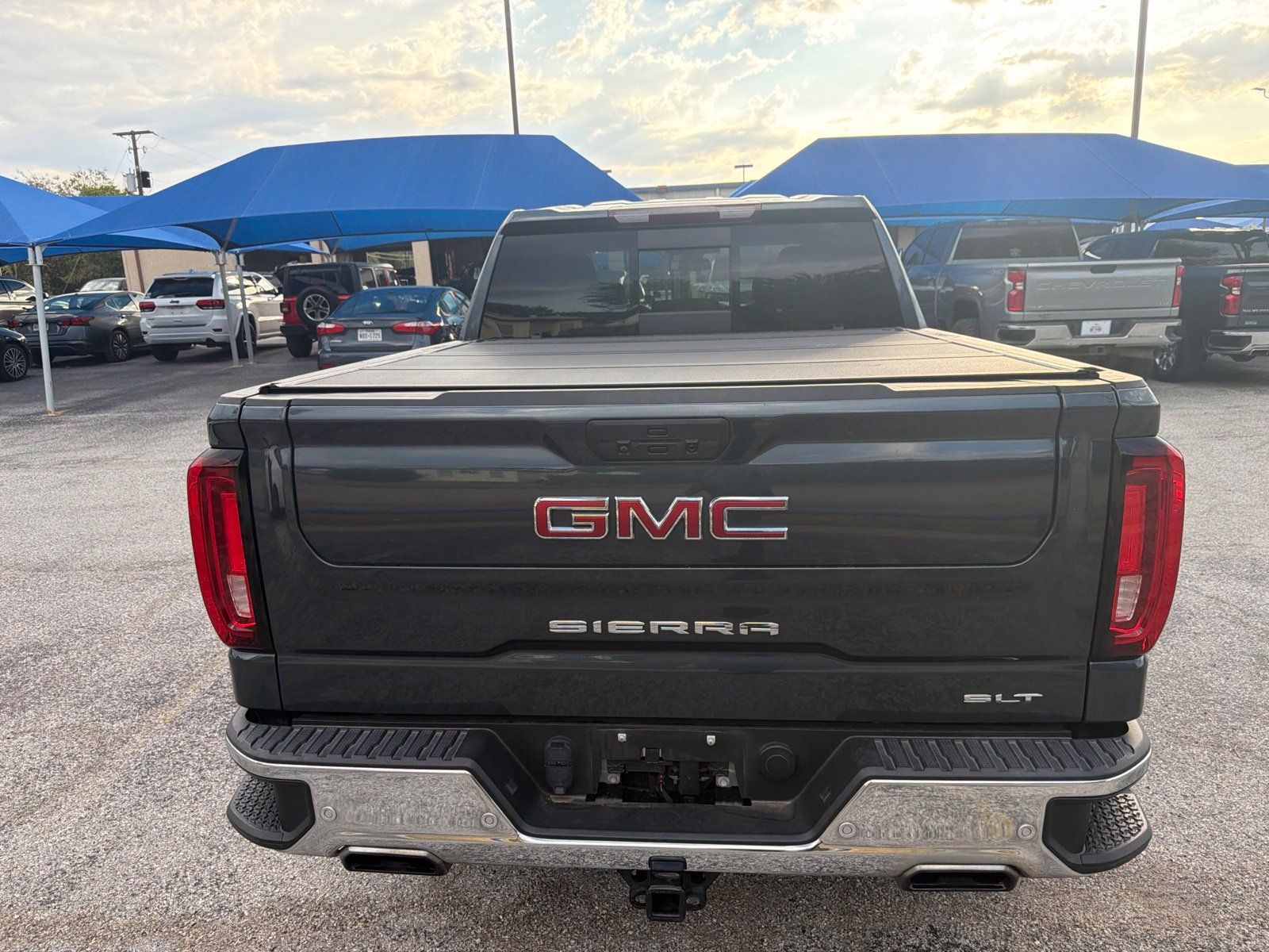 Used 2020 GMC Sierra 1500 SLT w/ SLT Premium Plus Package AWD/4WD image 4