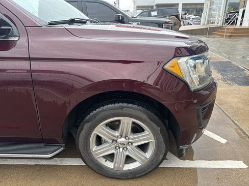 Used 2020 Ford Expedition XLT w/ Equipment Group 202A image 4