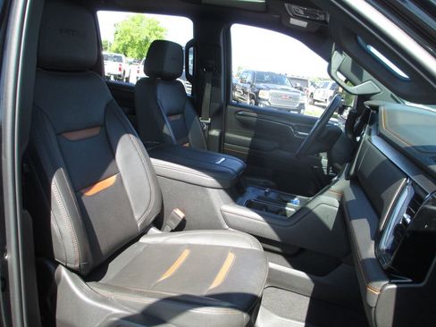 Used 2024 GMC Sierra 2500 AT4 w/ AT4 Premium Plus Package AWD/4WD image 24
