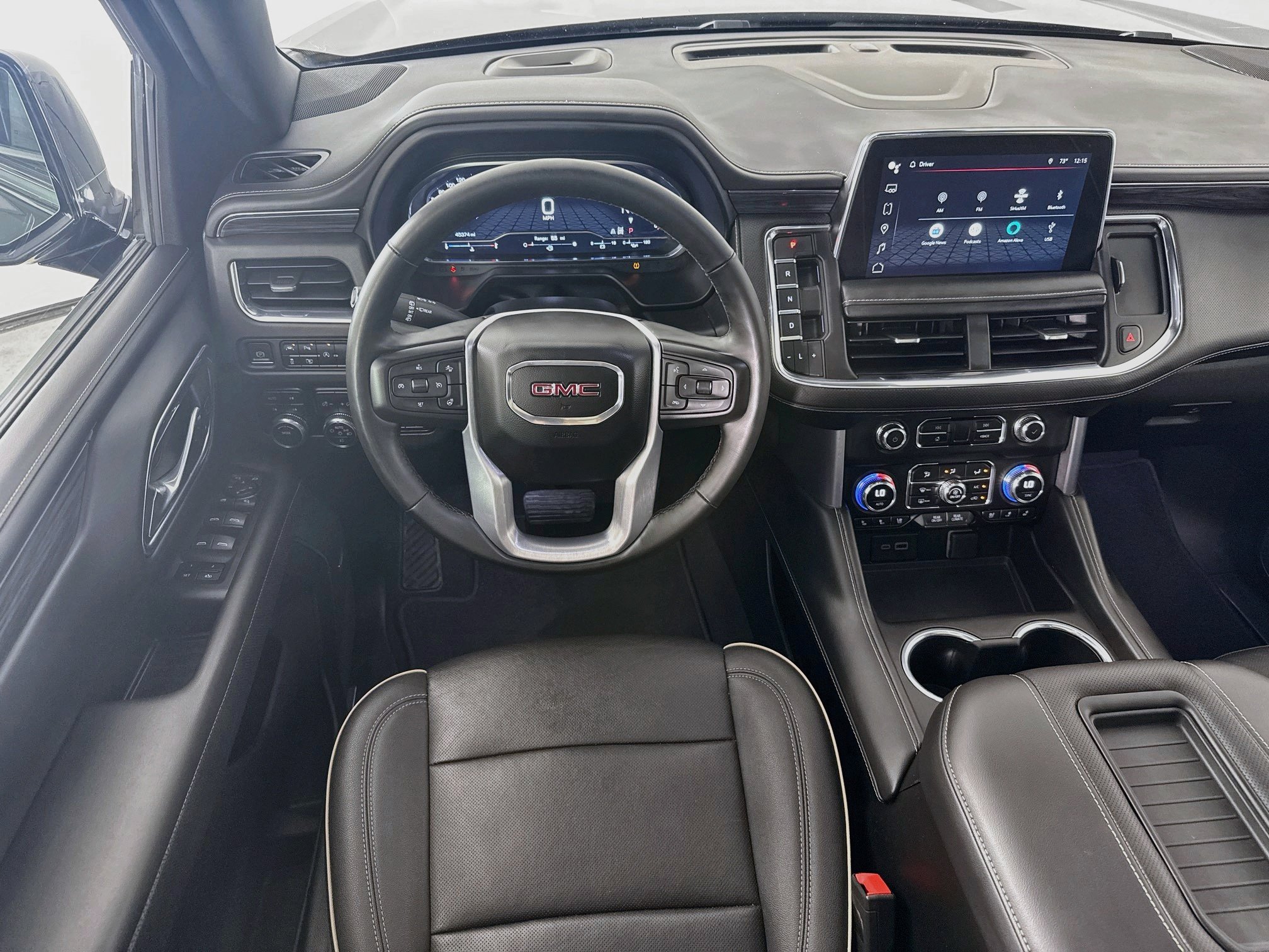 Used 2023 GMC Yukon XL SLT w/ SLT Premium Package AWD/4WD image 27