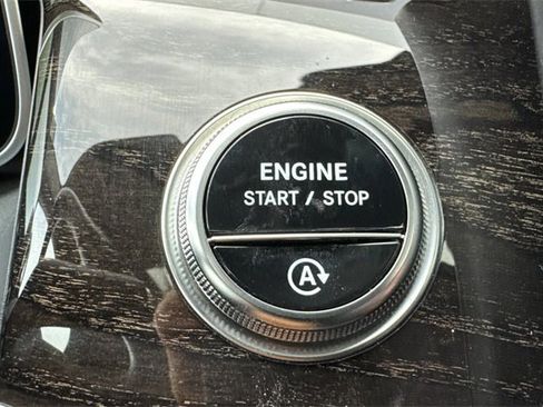 Used 2025 Mercedes-Benz GLC 300 GLC 300 image 34