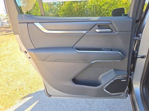 New 2026 GMC Acadia Elevation w/ Super Cruise Package FWD image 11