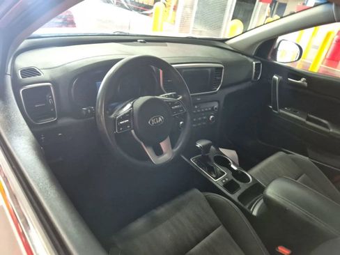 Used 2020 Kia Sportage LX FWD image 6