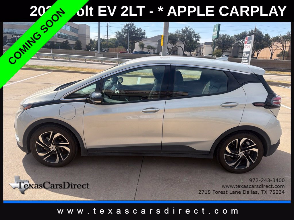 Used 2022 Chevrolet Bolt LT w/ Infotainment Package FWD image 2
