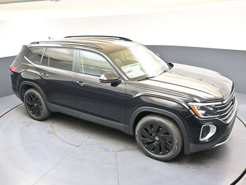 New 2026 Volkswagen Atlas SE w/ Black Wheel Package AWD/4WD image 50