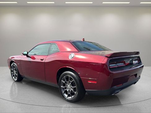 Used 2018 Dodge Challenger GT AWD/4WD image 8
