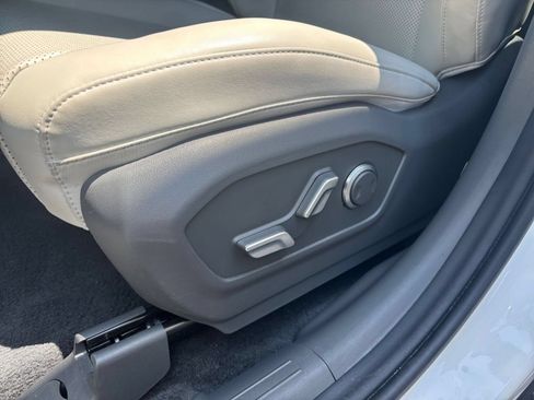 Used 2025 Hyundai Santa Fe SEL FWD image 22