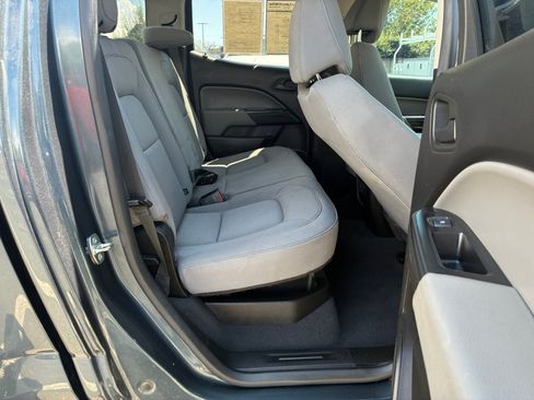 Used 2019 Chevrolet Colorado W/T w/ WT Convenience Package AWD/4WD image 28