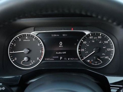 Used 2025 Nissan Pathfinder SV w/ SV Premium Package FWD image 14