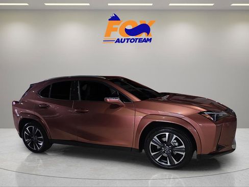 Used 2026 Lexus UX 300h AWD w/ Accessory Package (2T) image 5