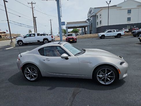 Used 2023 MAZDA MX-5 Miata Grand Touring RWD image 6