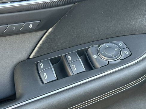 Used 2025 Buick Envision Sport Touring image 11