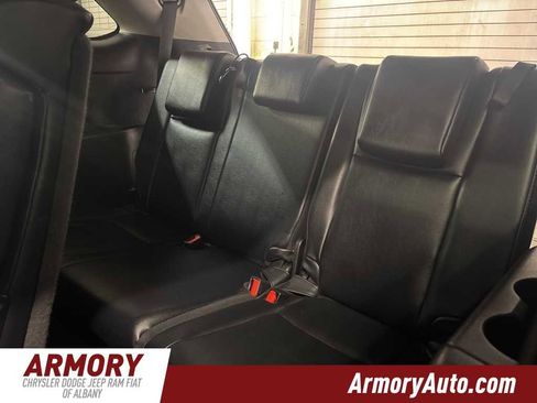 Used 2019 Toyota Highlander XLE image 26