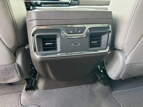 New 2026 GMC Sierra 1500 SLT w/ SLT Premium Plus Package AWD/4WD image 23