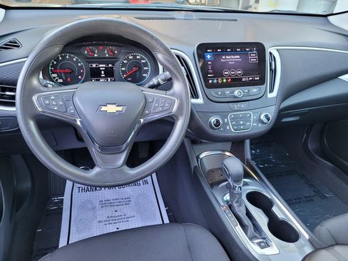 Used 2023 Chevrolet Malibu LT image 18