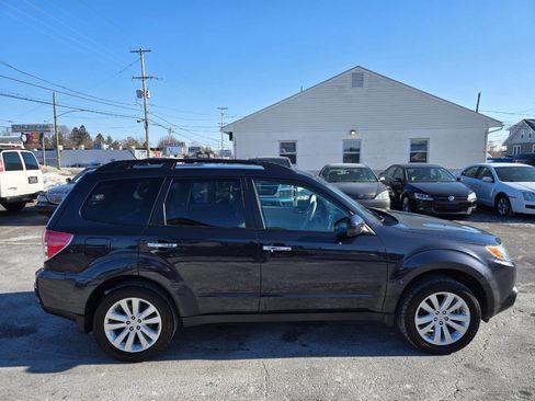 Used 2011 Subaru Forester 2.5X Premium w/ All-Weather Pkg image 6