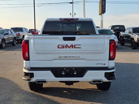 Used 2025 GMC Sierra 1500 AT4 w/ AT4 Premium Package image 6
