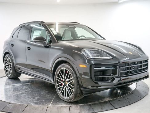 New 2026 Porsche Cayenne S AWD/4WD image 7