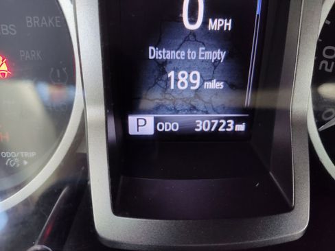 Used 2021 Toyota Tacoma TRD Sport image 29