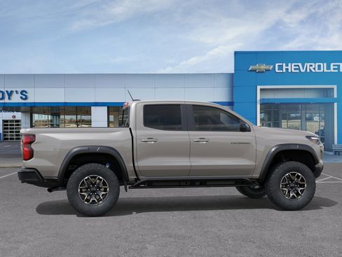 New 2026 Chevrolet Colorado ZR2 w/ Technology Package AWD/4WD image 6