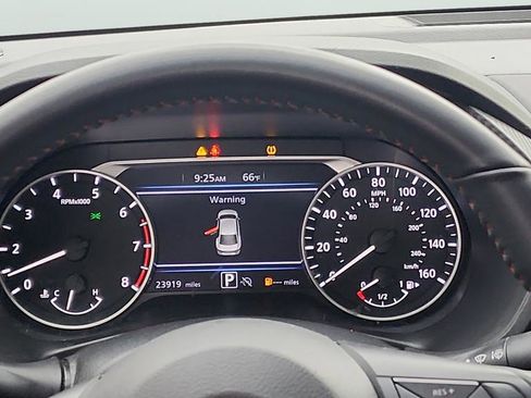 Used 2024 Nissan Sentra SR FWD image 11