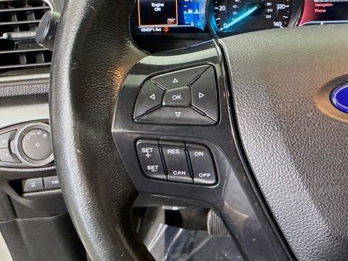 Used 2017 Ford Explorer XLT w/ Equipment Group 202A FWD image 18