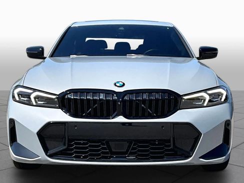 Used 2026 BMW 330i xDrive Sedan w/ M Sport Package AWD/4WD image 3