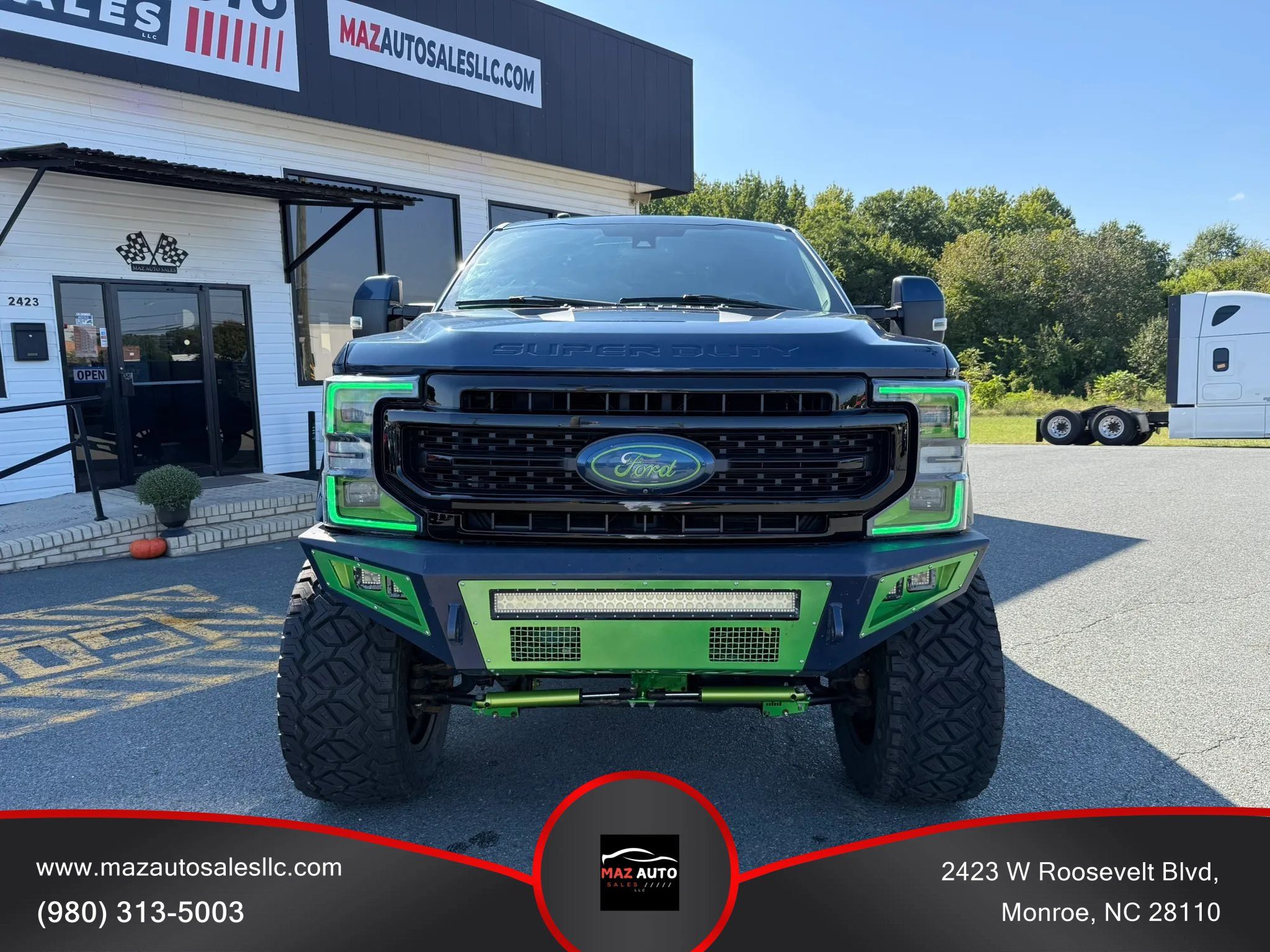 Used 2017 Ford F350 King Ranch w/ King Ranch Ultimate Package AWD/4WD image 2