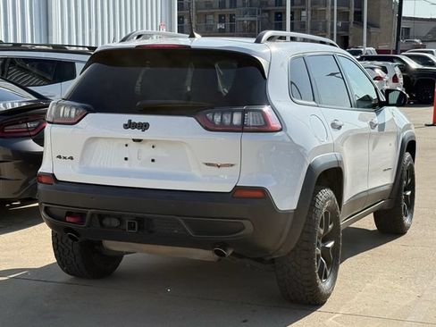 Used 2019 Jeep Cherokee Trailhawk w/ Cold Weather Group AWD/4WD image 4