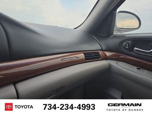 Used 2004 Buick Le Sabre Custom image 25