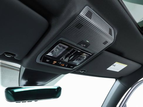 New 2026 Volkswagen Atlas Cross Sport SE image 26