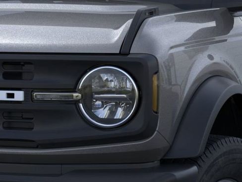 New 2025 Ford Bronco 4-Door AWD/4WD image 21