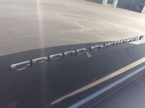 New 2025 Jeep Grand Cherokee Altitude image 11