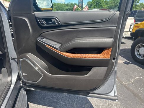 Used 2019 Chevrolet Tahoe Premier AWD/4WD image 30