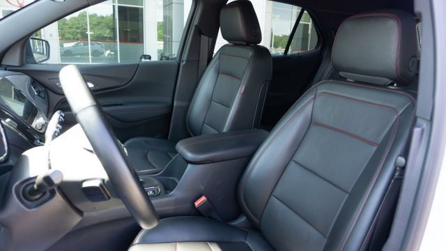 Used 2024 Chevrolet Equinox RS w/ RS Leather Package FWD image 16