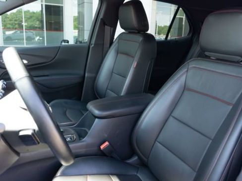 Used 2024 Chevrolet Equinox RS w/ RS Leather Package FWD image 16