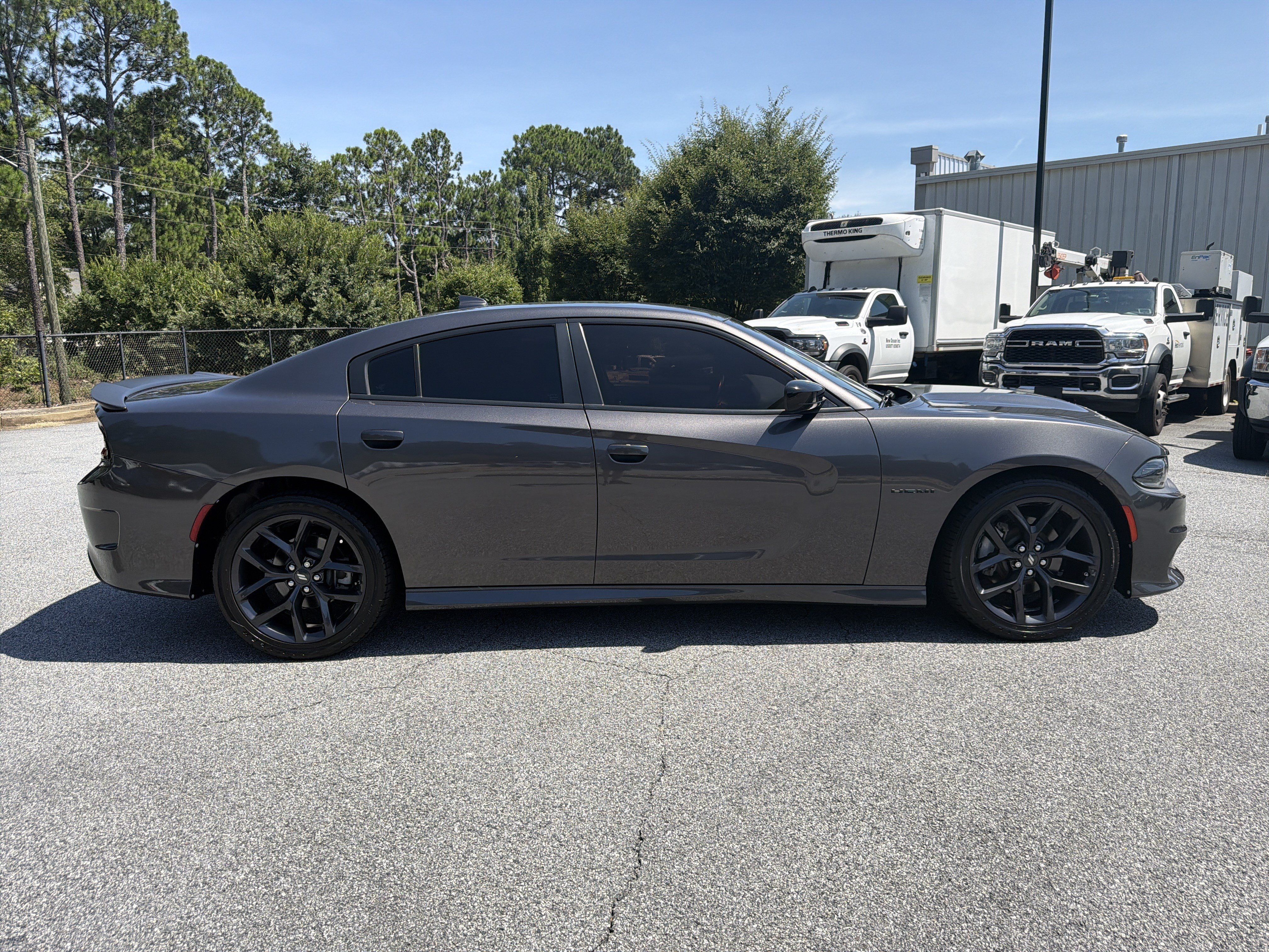 Used 2022 Dodge Charger R/T w/ Blacktop Package RWD image 9