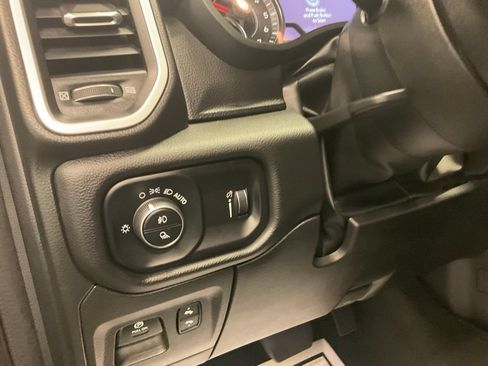Used 2023 RAM 1500 Big Horn AWD/4WD image 18