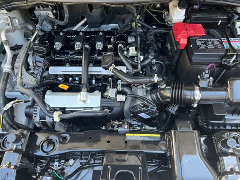 Used 2025 Nissan Versa SV image 32