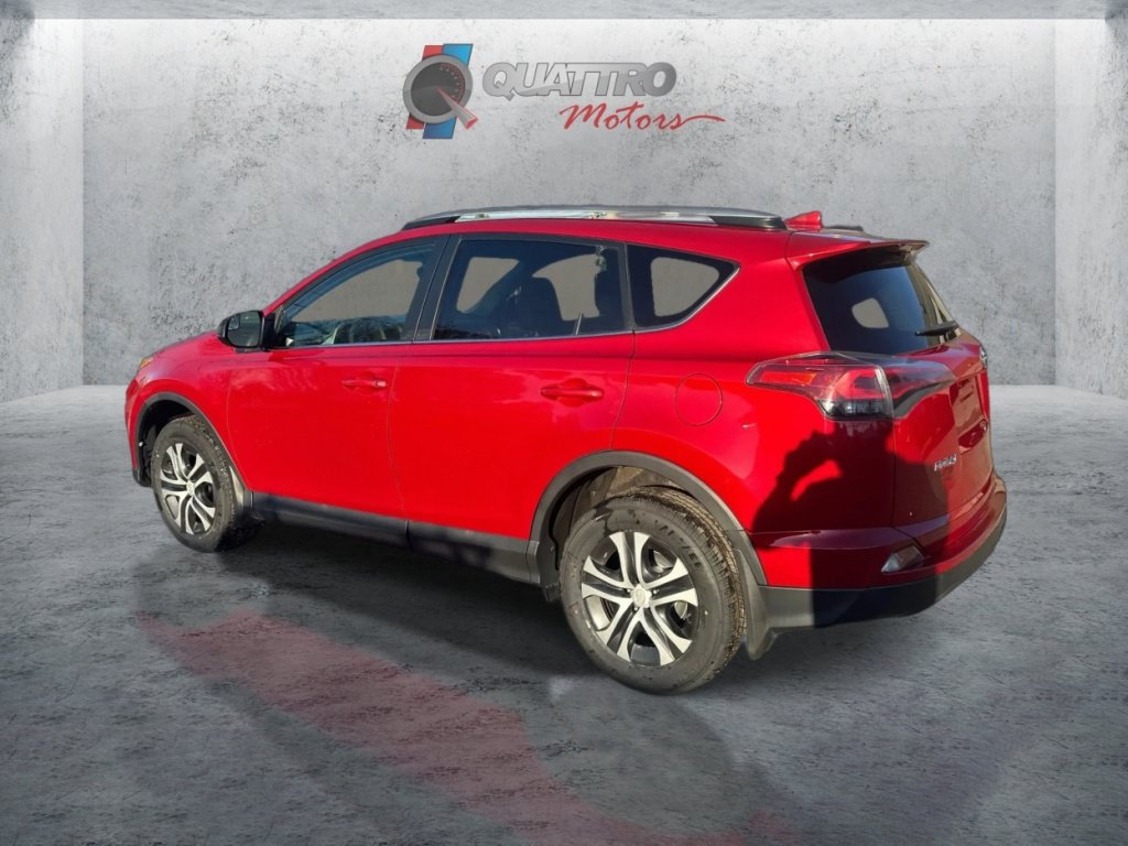 Used 2016 Toyota RAV4 LE AWD/4WD image 3