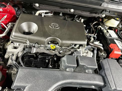 Used 2025 Toyota RAV4 LE FWD image 32