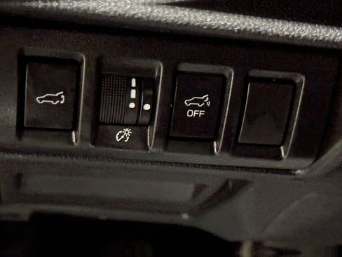 Used 2024 Subaru Outback Touring w/ Popular Package #2 image 20