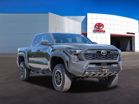 Used 2024 Toyota Tacoma TRD Off-Road w/ TRD Off Road Premium Package AWD/4WD image 7