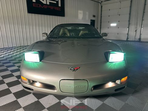 Used 2000 Chevrolet Corvette Coupe w/ Memory Pkg RWD image 53