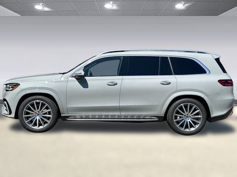 Certified 2025 Mercedes-Benz GLS 450 4MATIC image 2